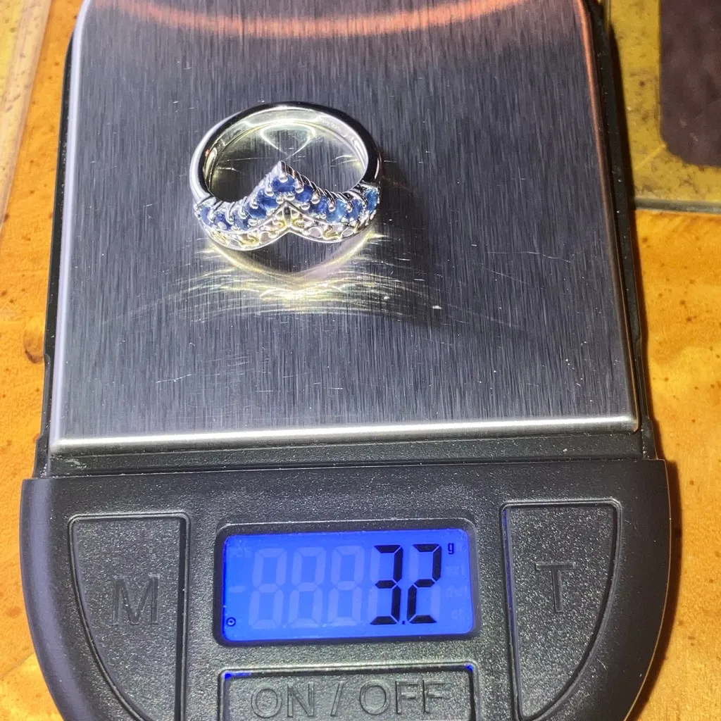 Natural Blue Sapphire Sterling Silver Chevron Ring Size 7 - Image 9