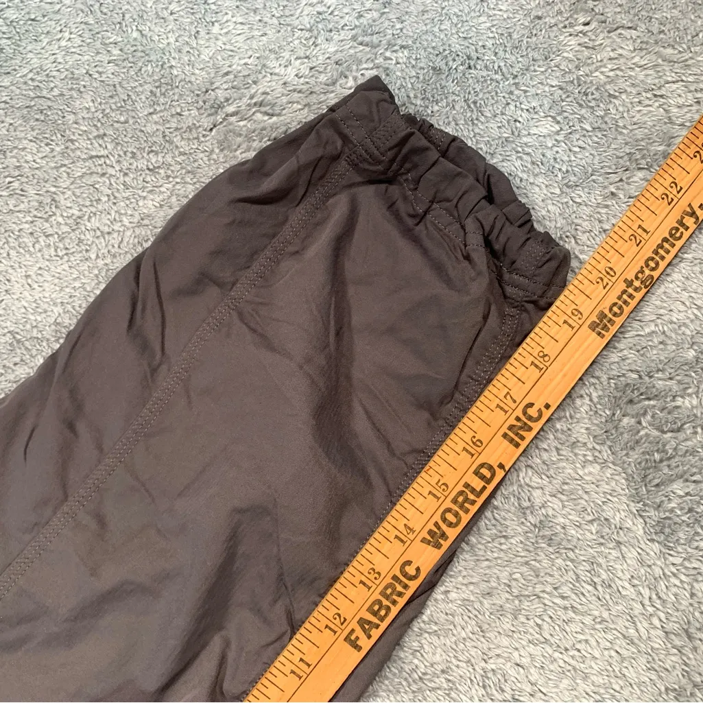 The North Face women’s Gray Pants - Image 9