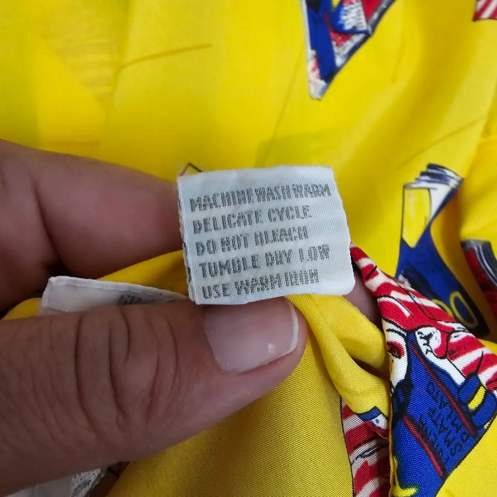 Vintage Shapely 80s Yellow Magazine Print Tunic Length Button Down Size Medium - Image 11