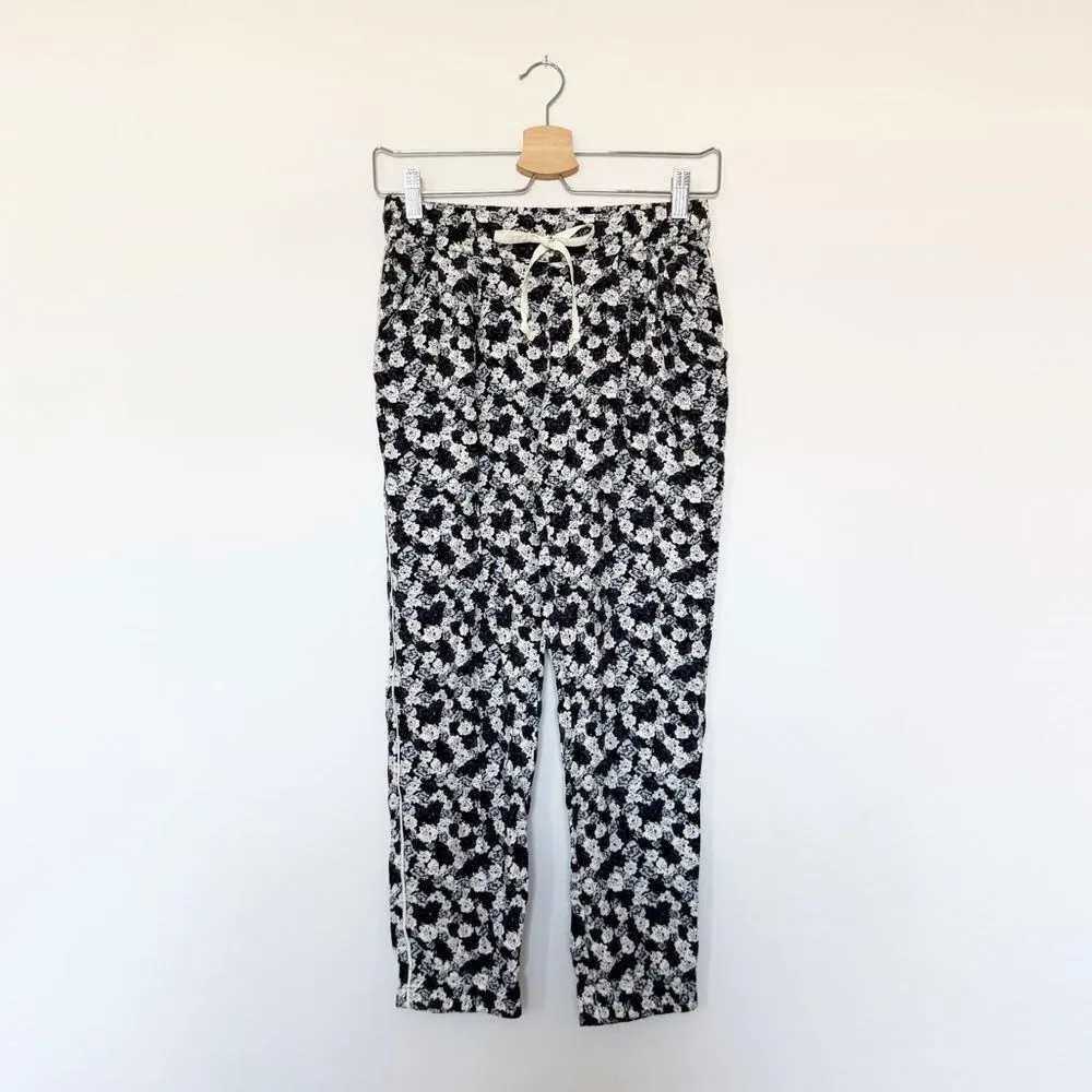 Aritzia Talula Floral Jogger Pants Size XS - Image 5
