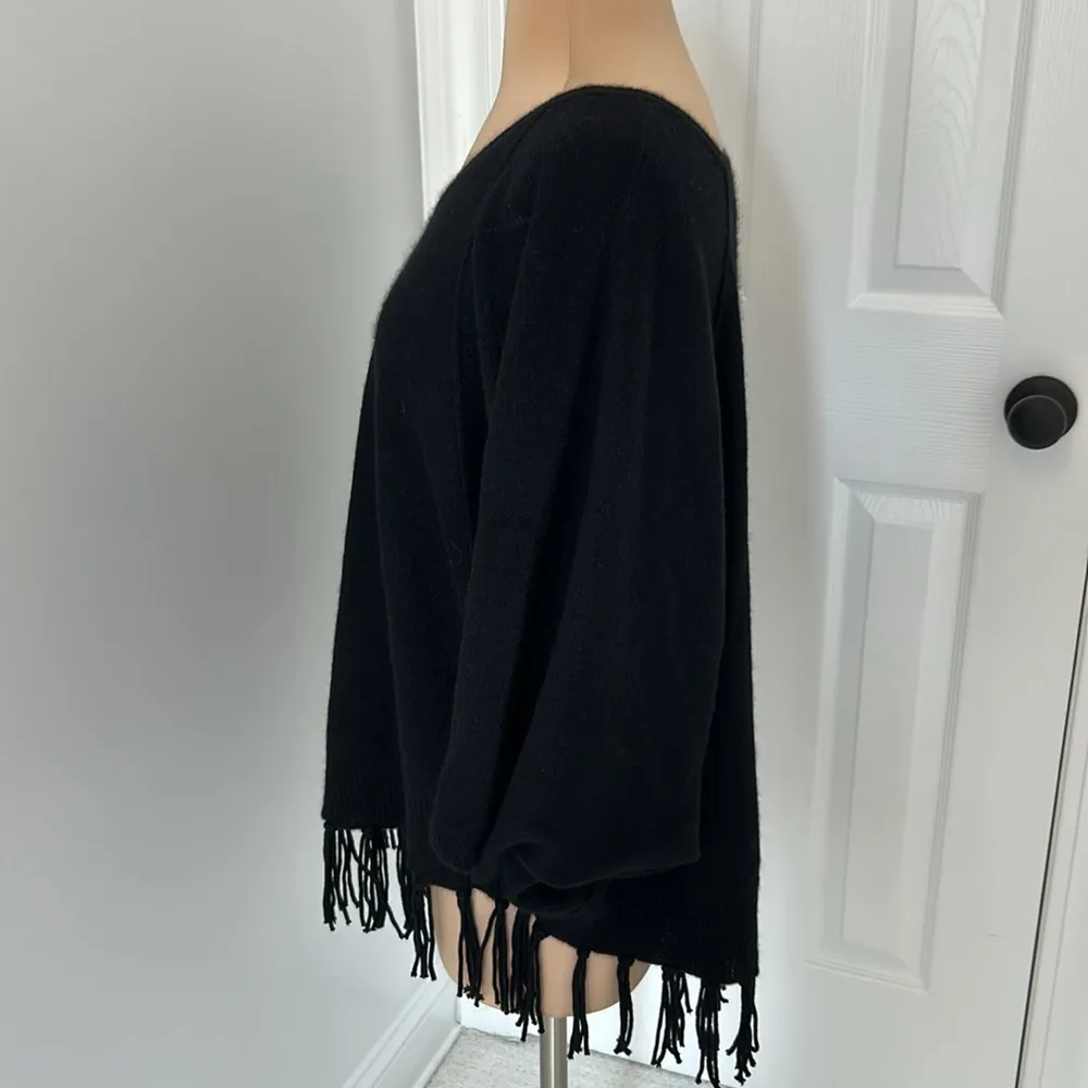 Velvet By Graham & Spencer Black Cashmere Trinity Poncho - Image 3