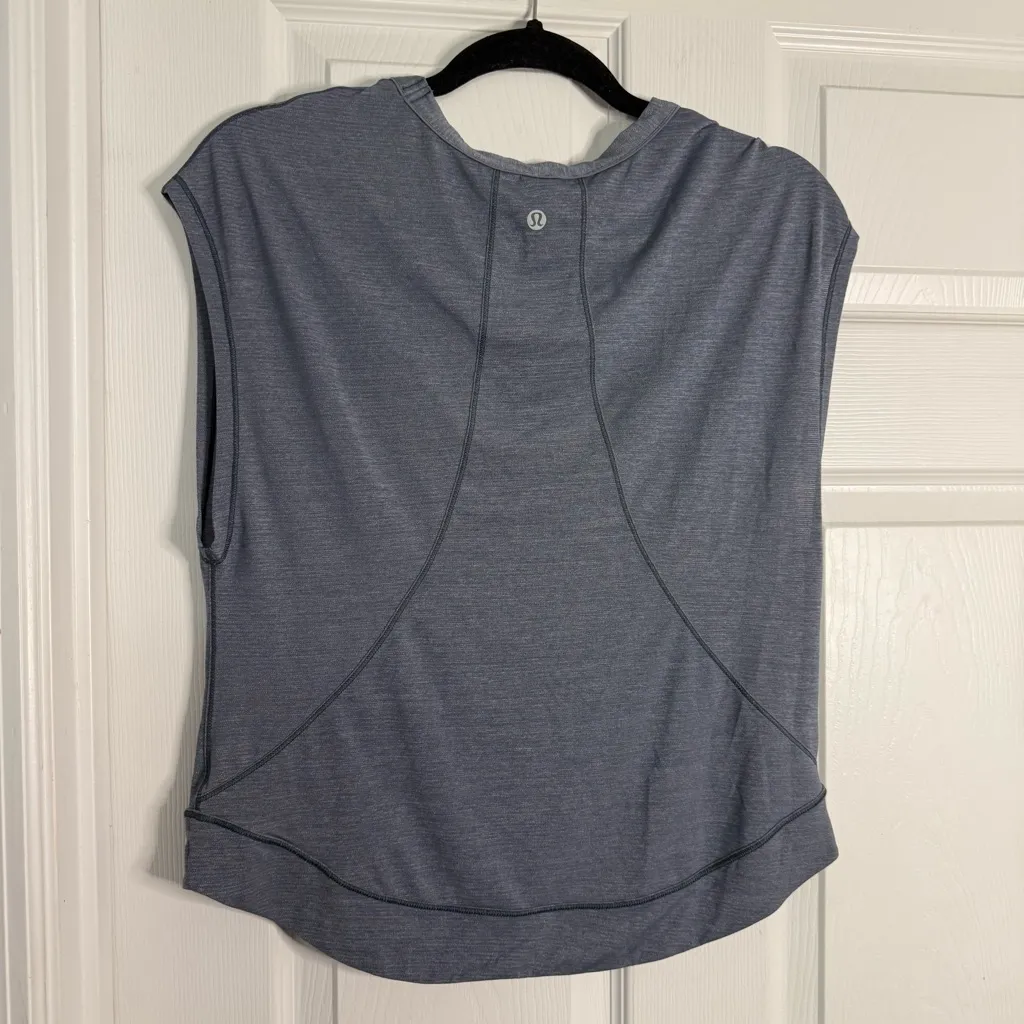 Lululemon Pace Perfect Short Sleeve - Heather Gray Athletic Top XS - Image 4