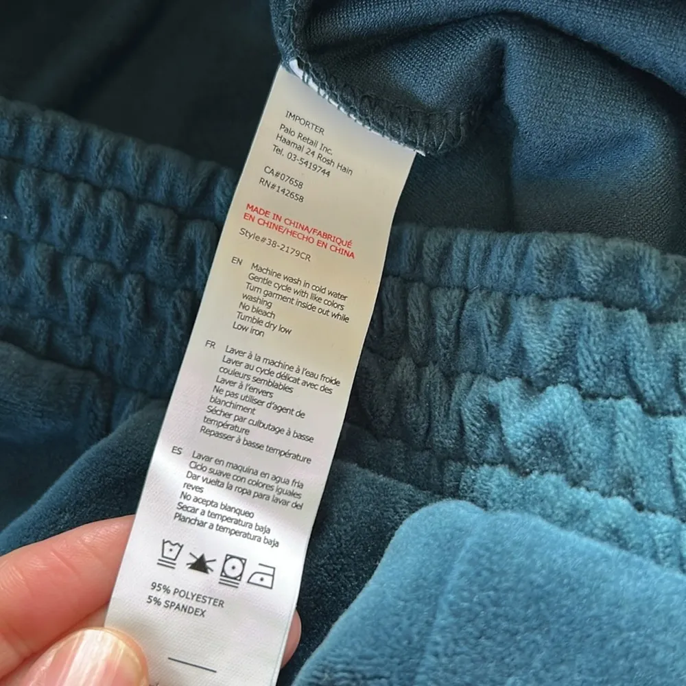 Charlotte Russe Y2k Green velour pull on track High rise bell bottom pants S​​ - Image 4