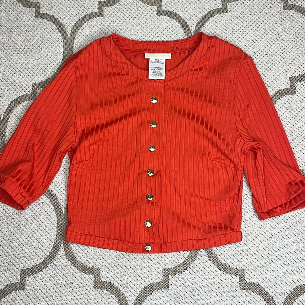 💰Michael Michael Kors snap button down ribbed cropped short shorts top - Image 3