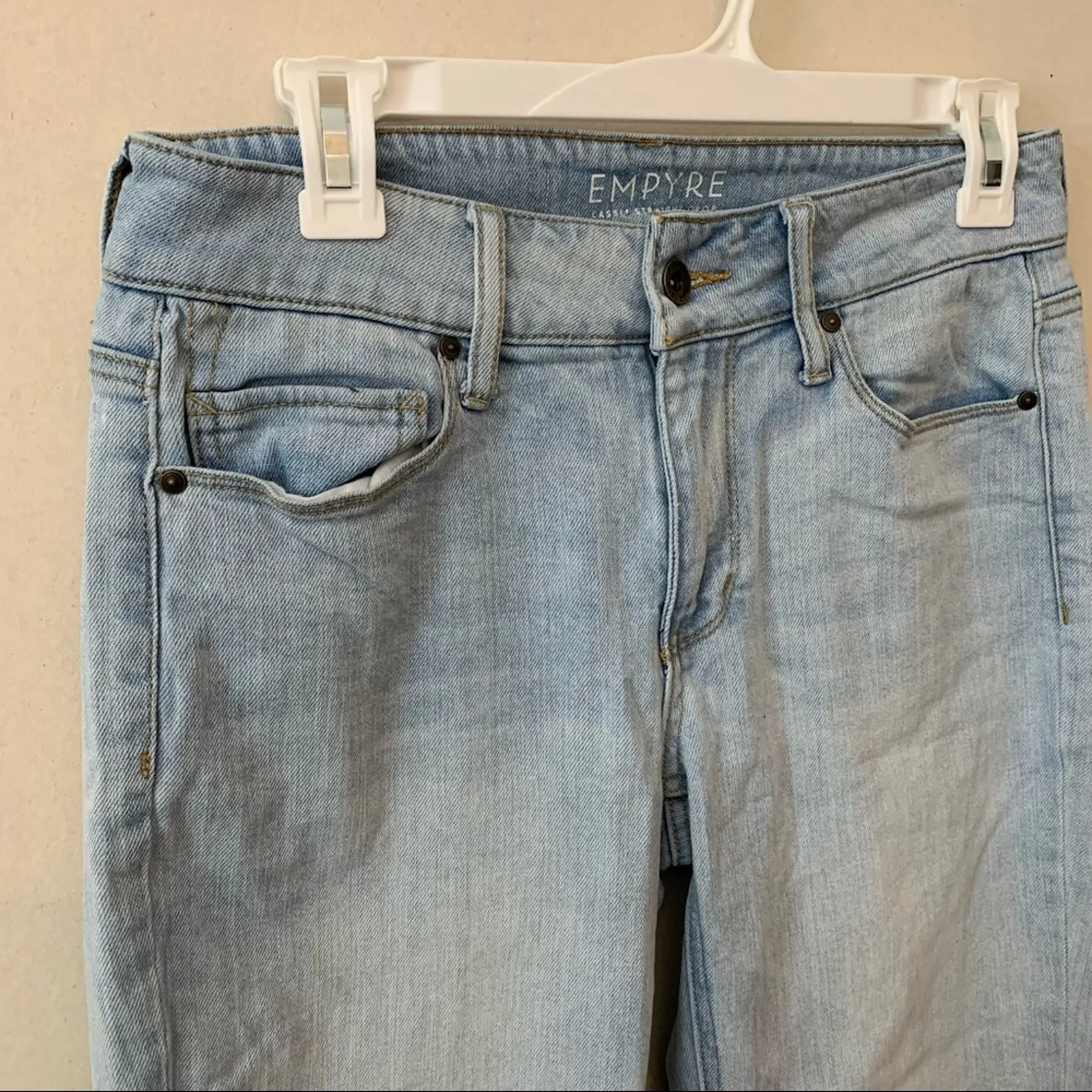 Empyre Cassia Straight Crop Jeans Light wash Blue Size undefined - Image 3