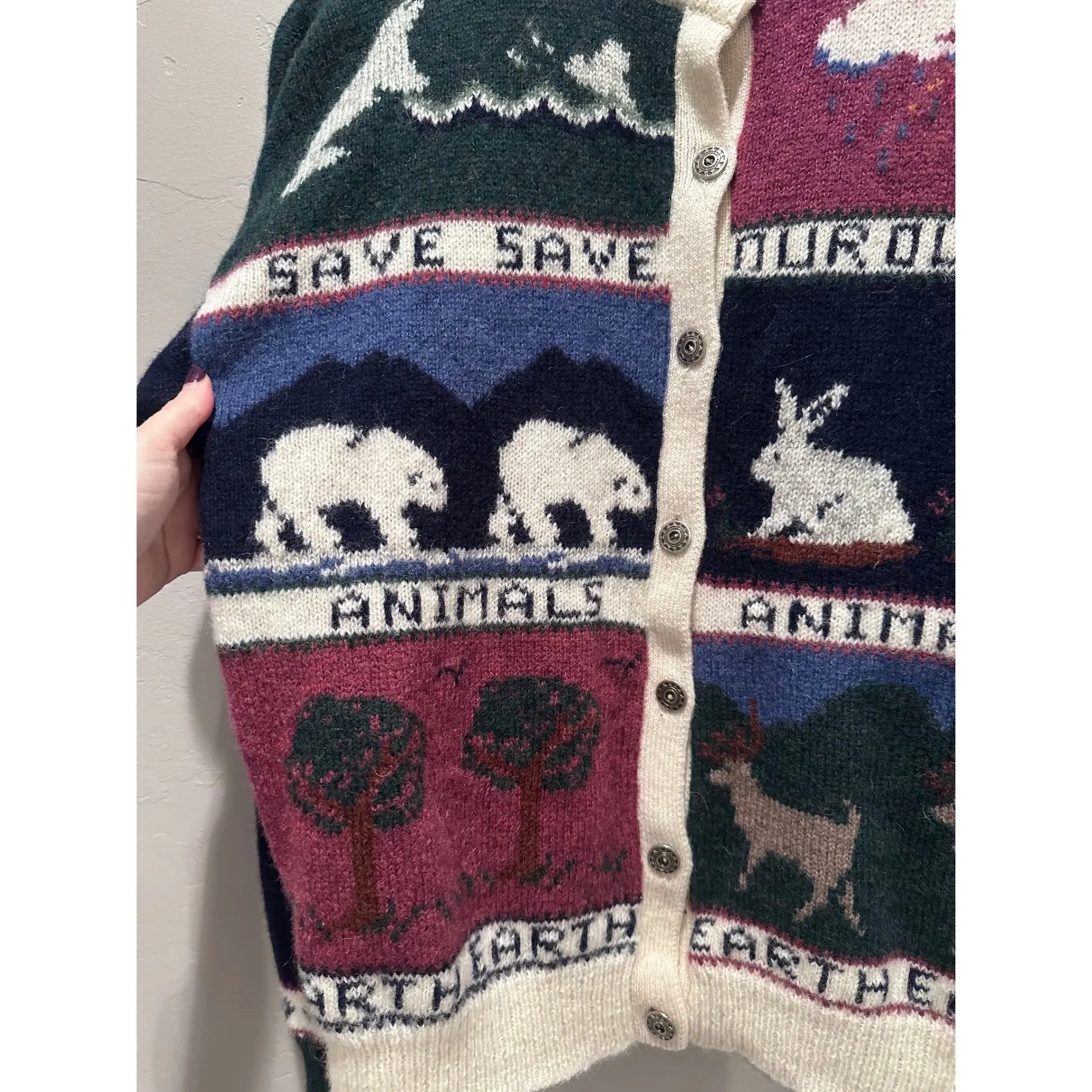 Woolrich Vintage 1990s Save Our Animals Wool Cardigan Sweater Size Large - Image 4