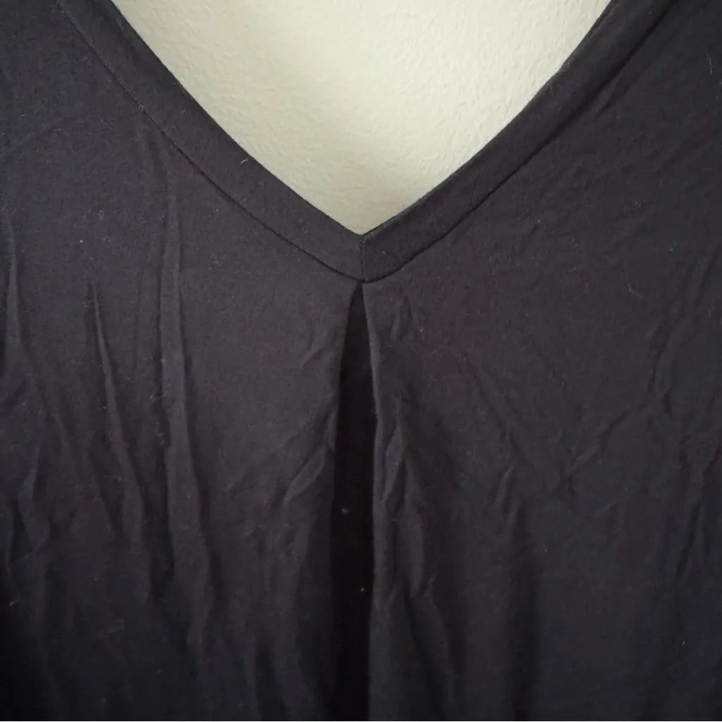 🖤So Black V-Neck Open-Back Top – Women’s Small🖤 - Image 2