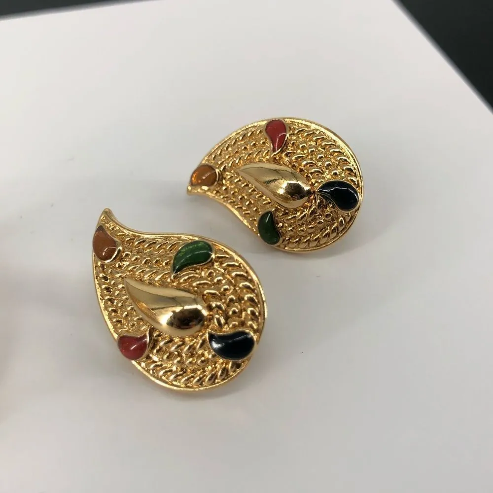 Vintage Avon Gold Tone Multicolor Crystal Paisley Pin and Clip - Image 3