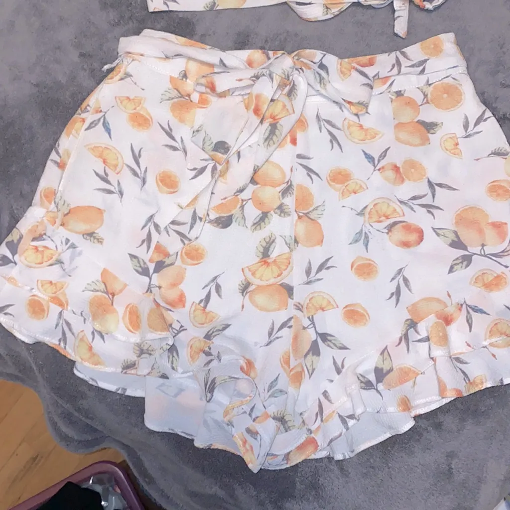 Lemon print ruffle top and shorts set - Image 5