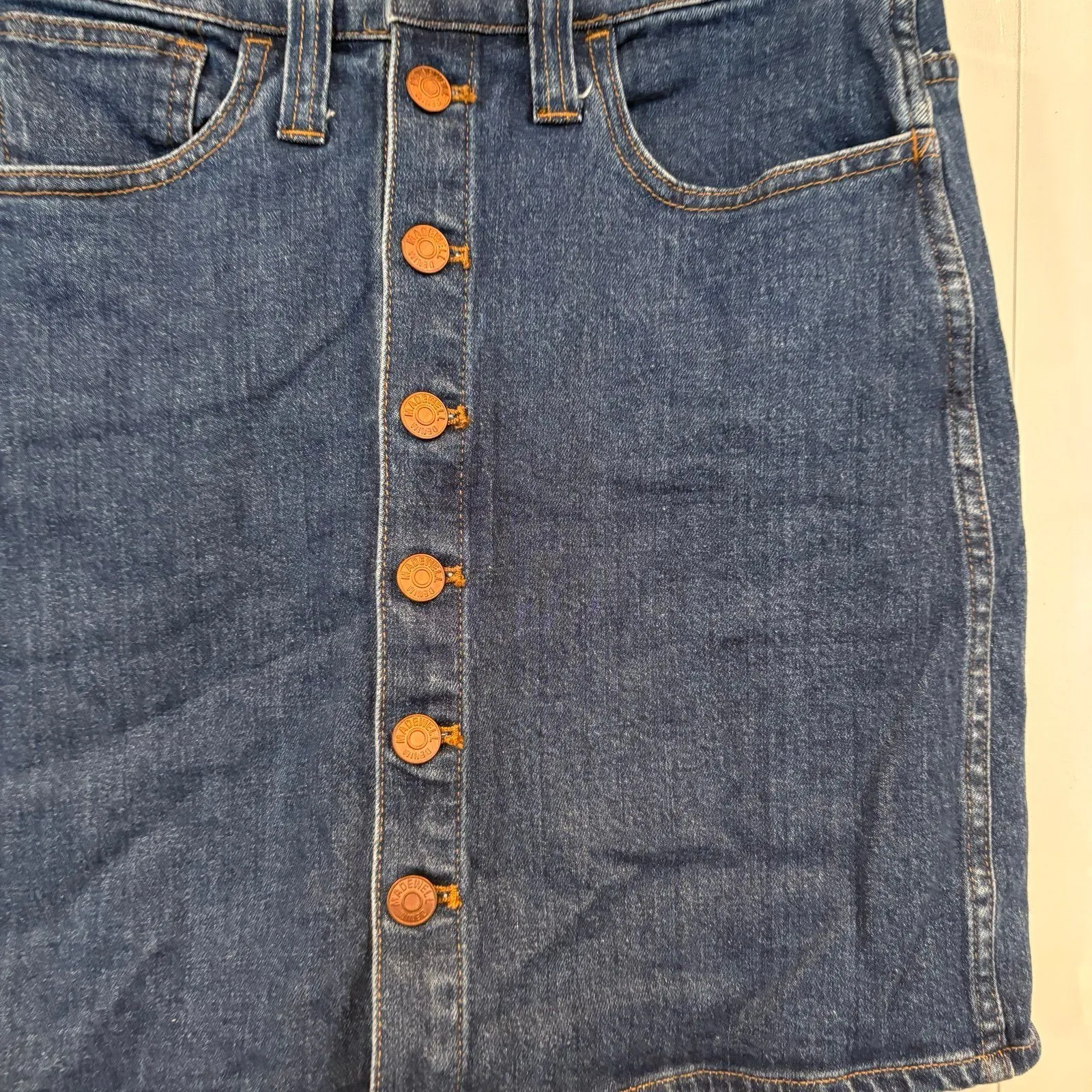 Madewell Dark Wash Button Front Denim Mini Skirt Size 26‎ - Image 4