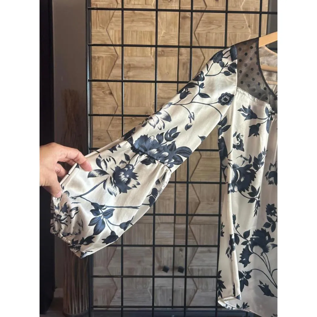 Cynthia Steffe Peasant Top Sz 0 Beige Navy Floral Sheer Round Neckline Bohochic - Image 3