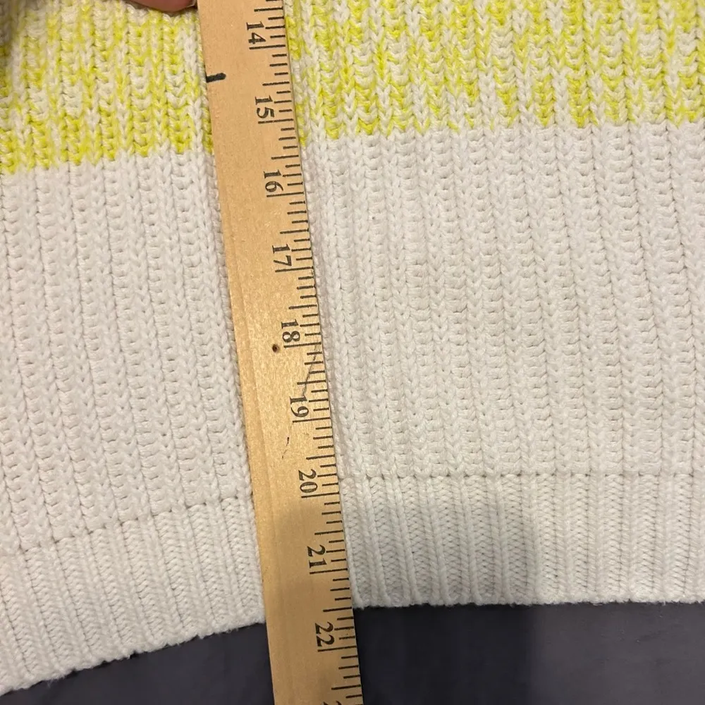 Express green yellow ombré oversized sweater size small - Image 2