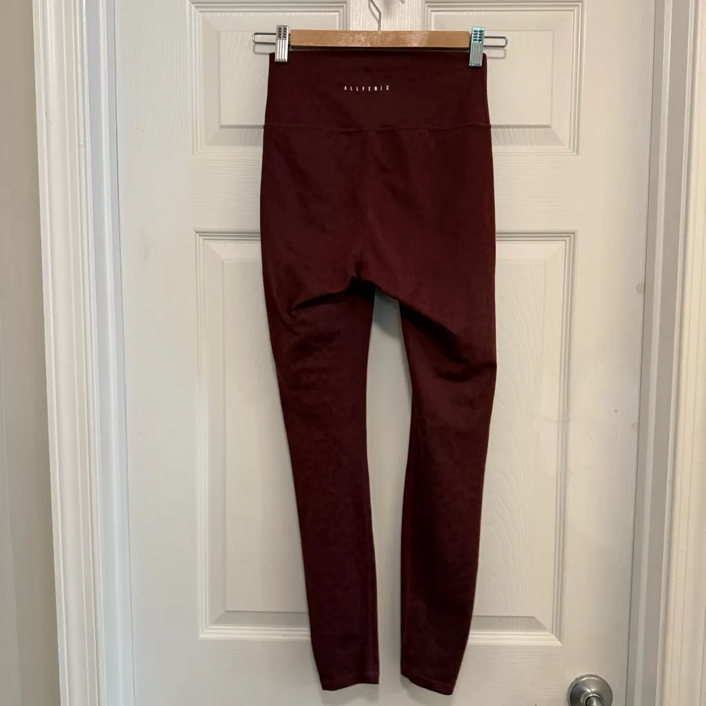 Like New ALLFENIX Anthropologie Liquid Burgundy Leopard Print Leggings - Image 4