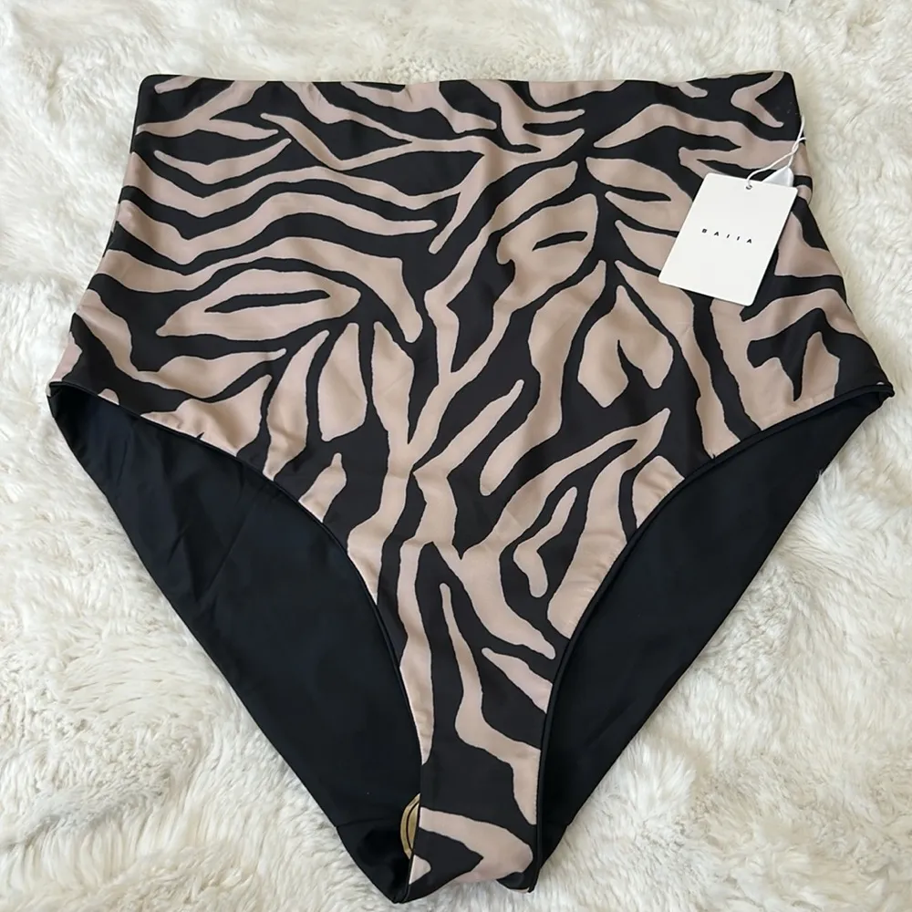 Baiia Tulum Reversible Bikini Bottoms Size undefined - Image 8