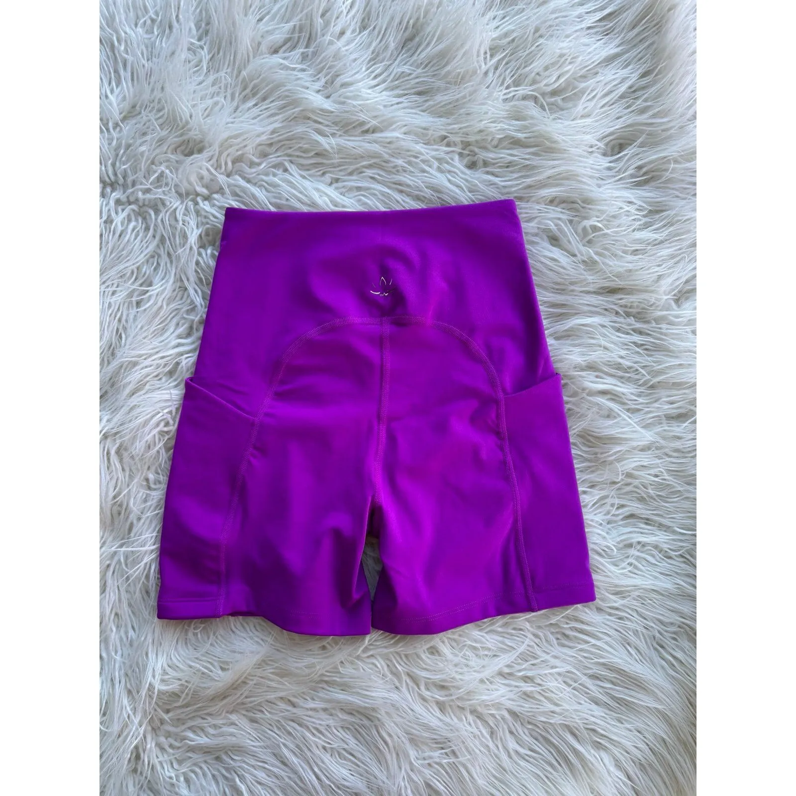 Beyond Yoga Powerbeyond Strive Biker Short Violet Berry Size Small - Image 6
