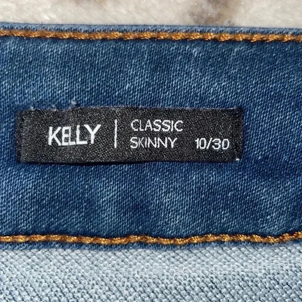 Women’s Tahari Jeans - Image 4