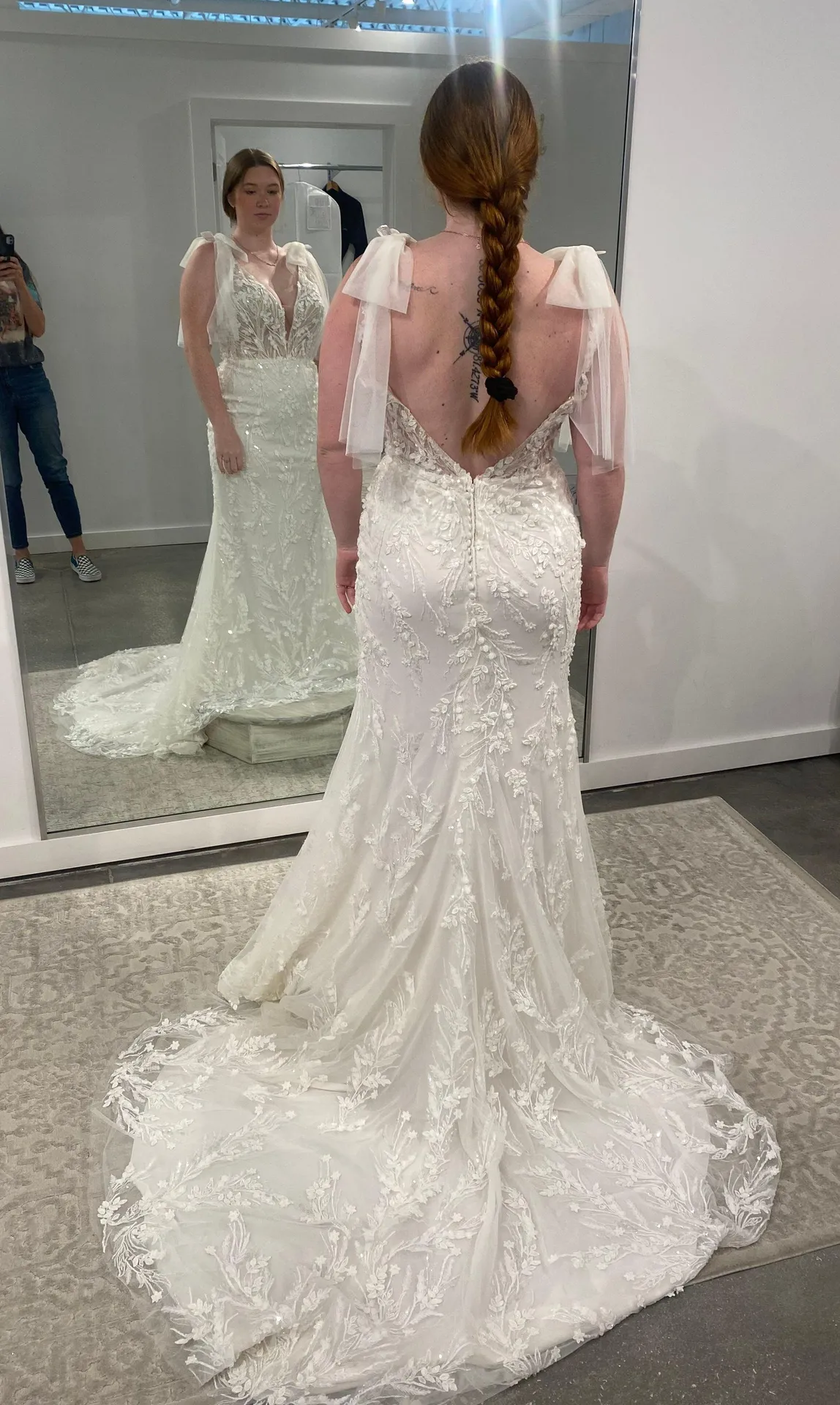 Lillian West Bridal Wedding Gown Size 14 - Image 6