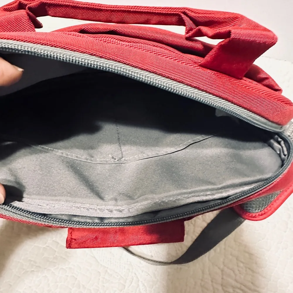 Samsonite Granate Red Laptop Netbook/iPad Shoulder Messenger Bag - Image 8