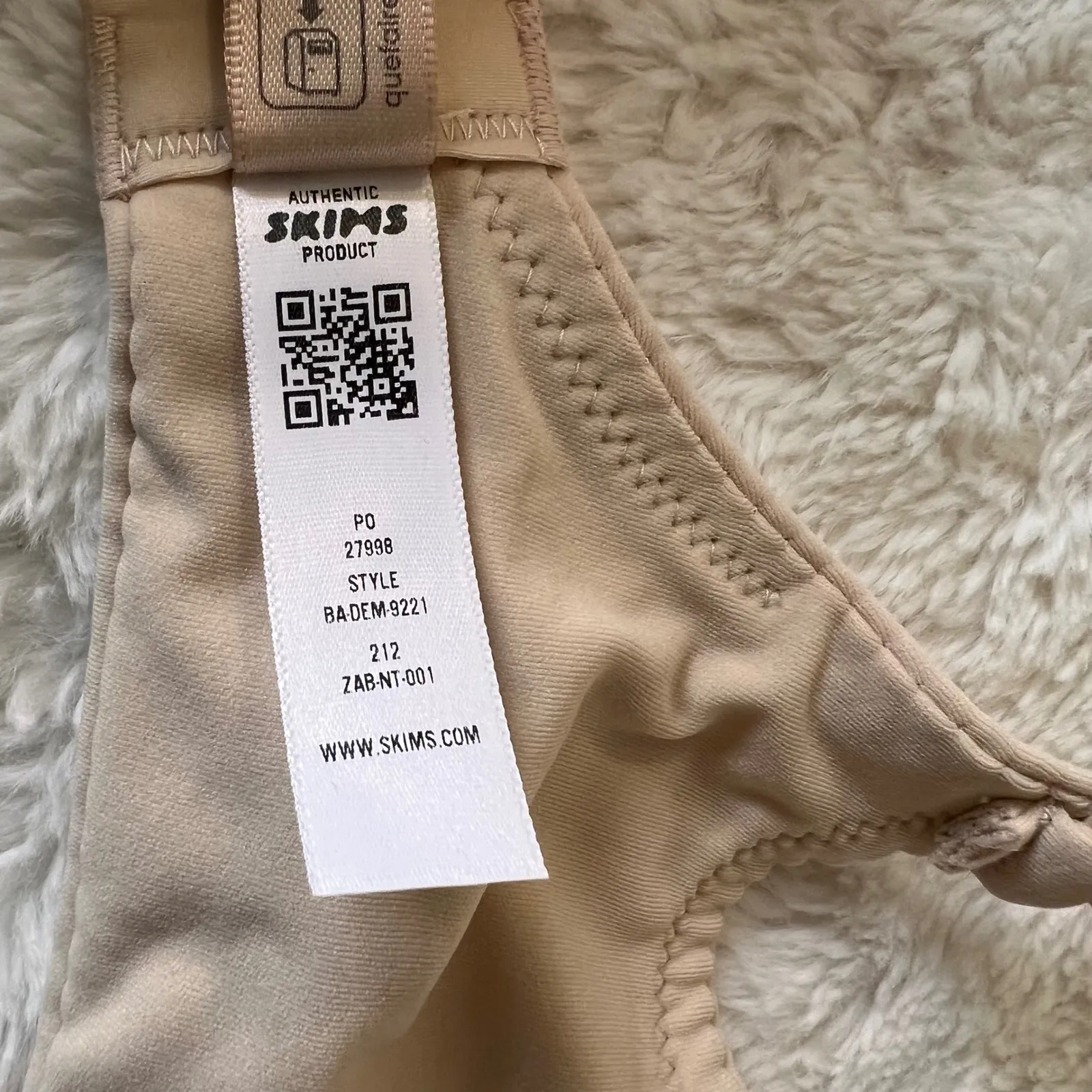 SKIMS 36DDD T-Shirt Bra Nude Smooth Underwire Everyday Seamless Comfort NWT - Image 6