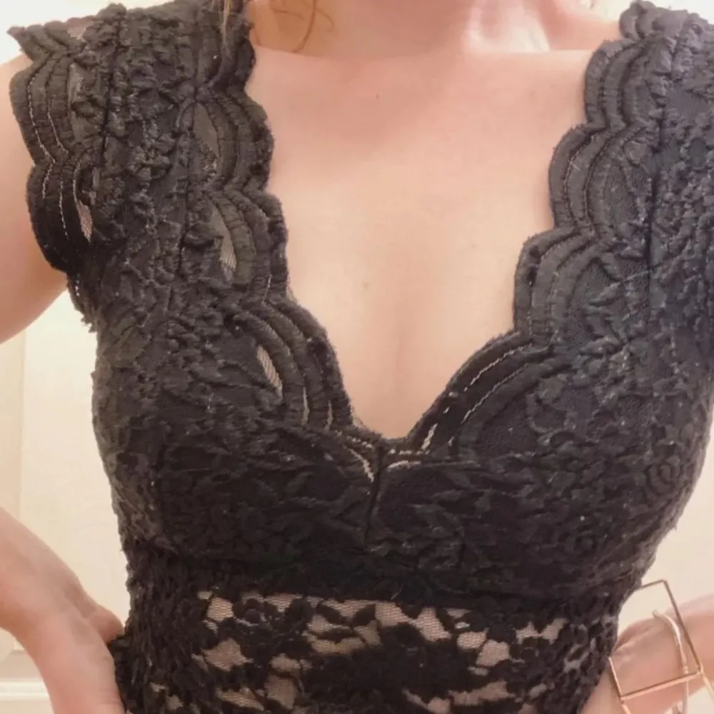 NWT ZARA Floral Lace Bodysuit - Image 2