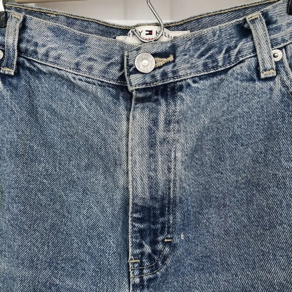Tommy Hilfiger Y2K Size 12 Cut Off Jean Shorts High Waist Light Wash - Image 5