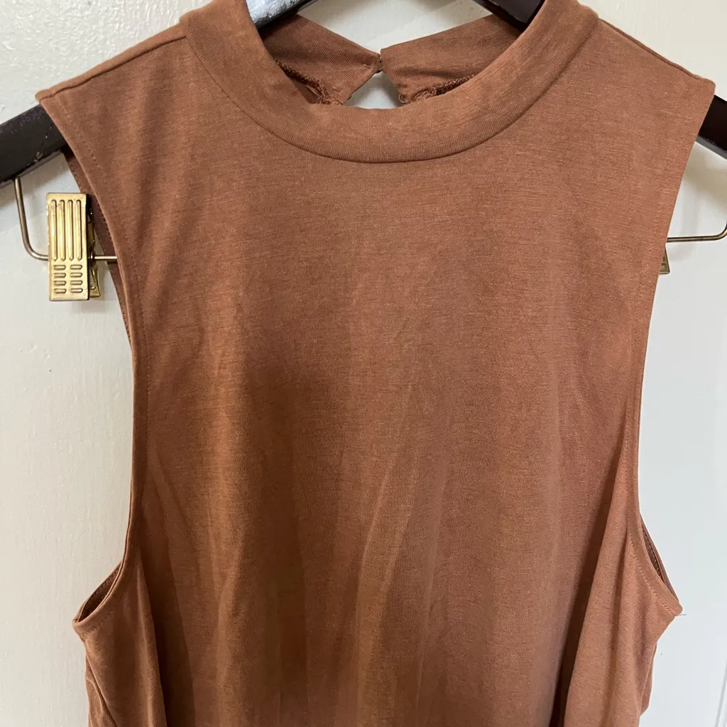 Sleeveless Brown Soft & Sexy Sueded Hollister Top - Image 3
