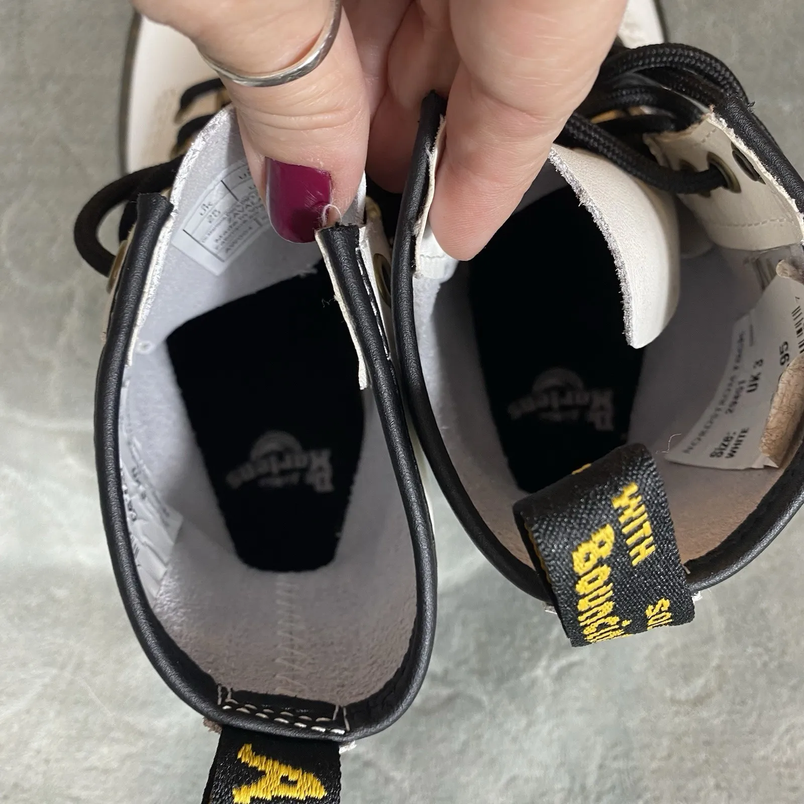 Dr. Doc Martens White Leather Combat Boots Women 5 Smooth Lace Up Bouncing Soles - Image 11