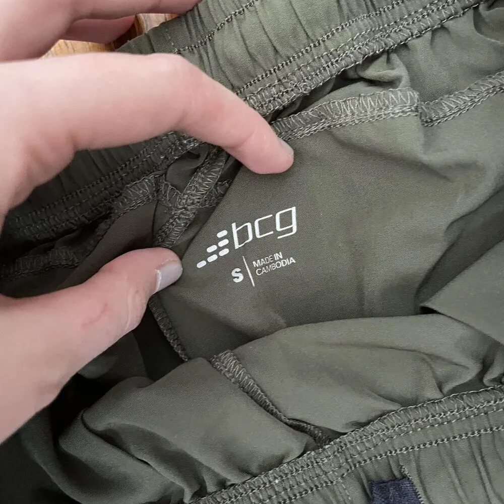 BCG dark camo green women size small workout athletic shorts pockets casual - Image 4