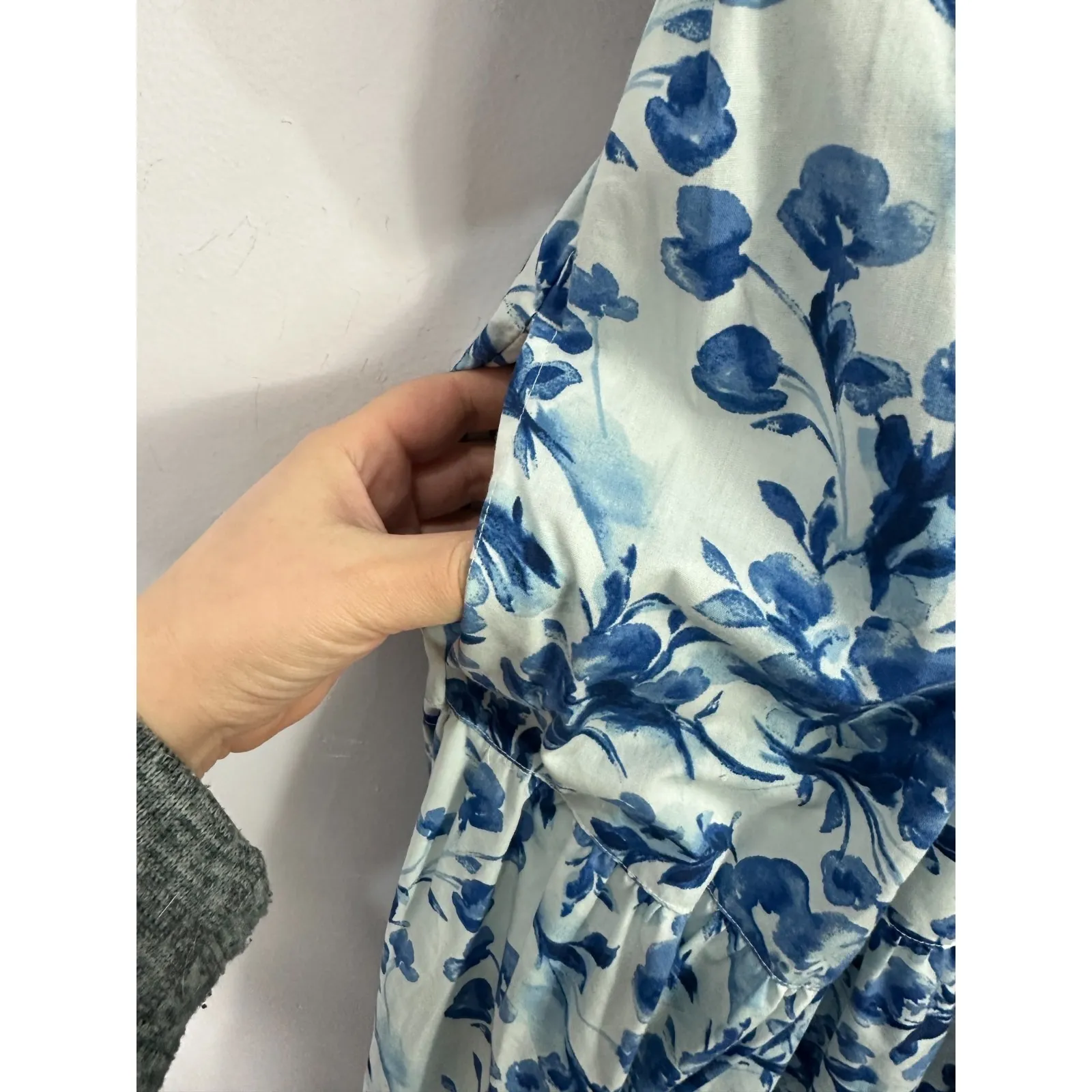 Abercrombie & Fitch Smocked Midi Dress Small Blue Floral Square Neck Cottage - Image 4