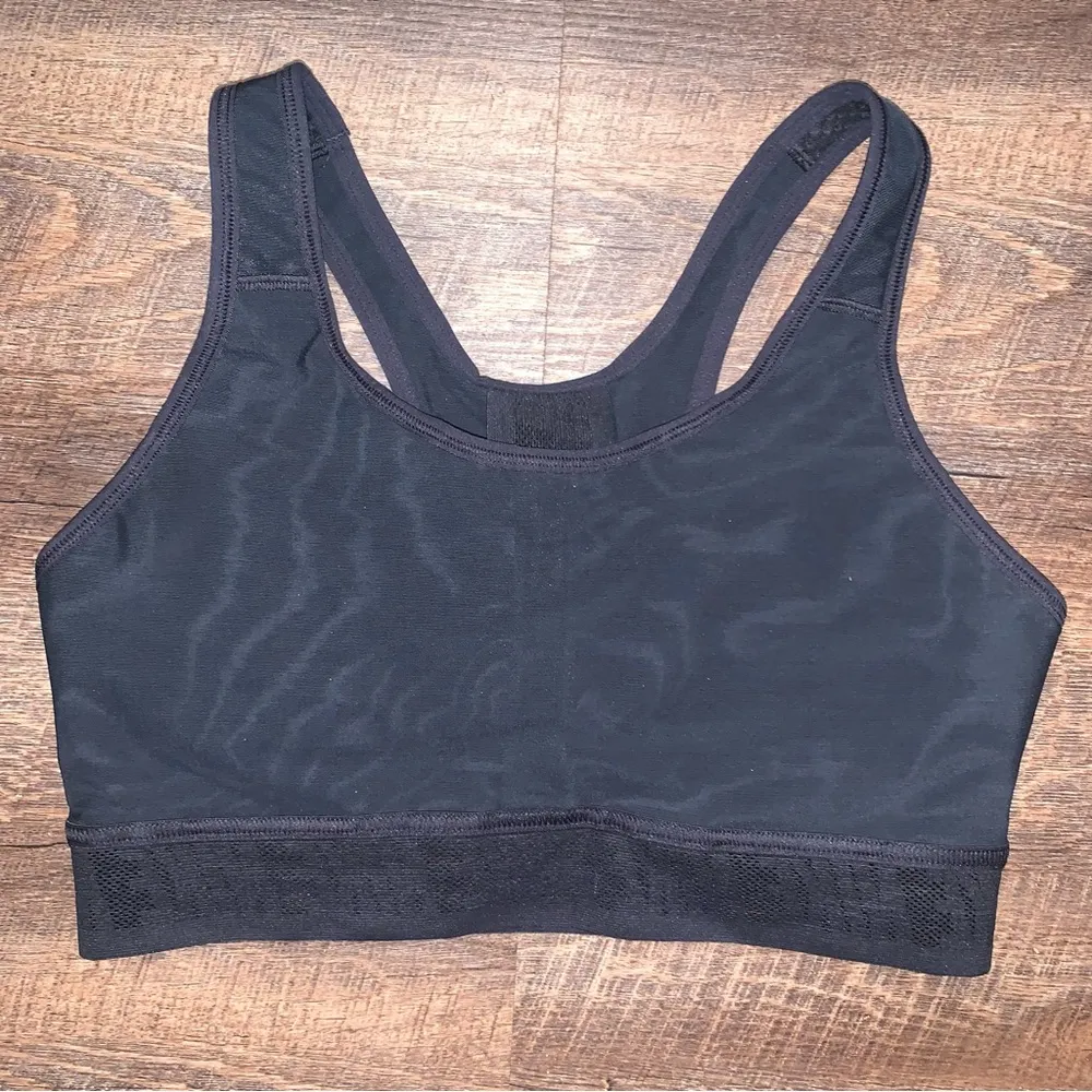 NIKE Women Ultrabreathe Sports Bra Non Padded Black Size Large - Image 9