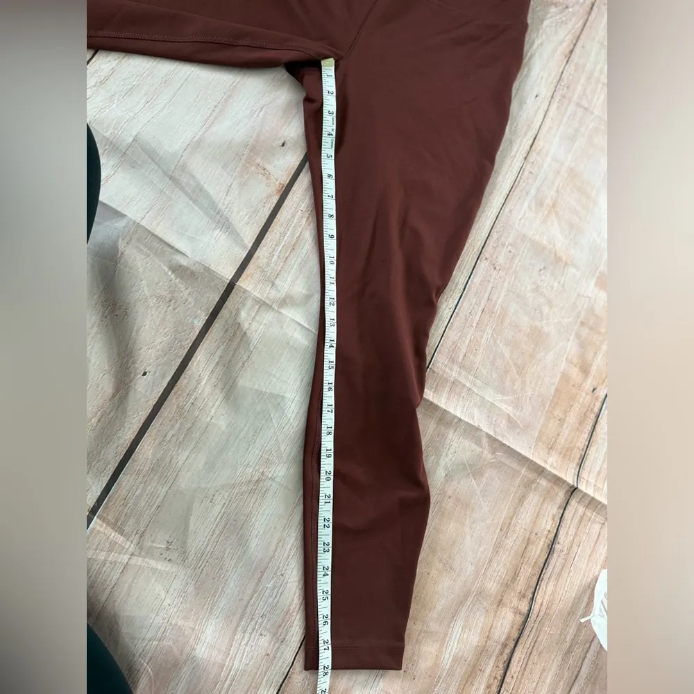 Duluth Trading Co Ponte Pro Leggings Womens Size 10 Maroon Red Zip Pockets Yoga - Image 5