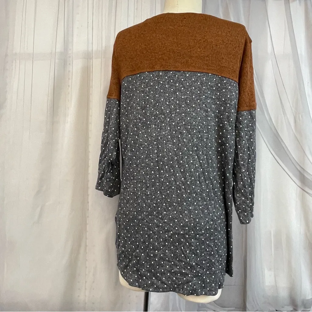Maurices Brown and Gray Polka Dot Top - Image 6