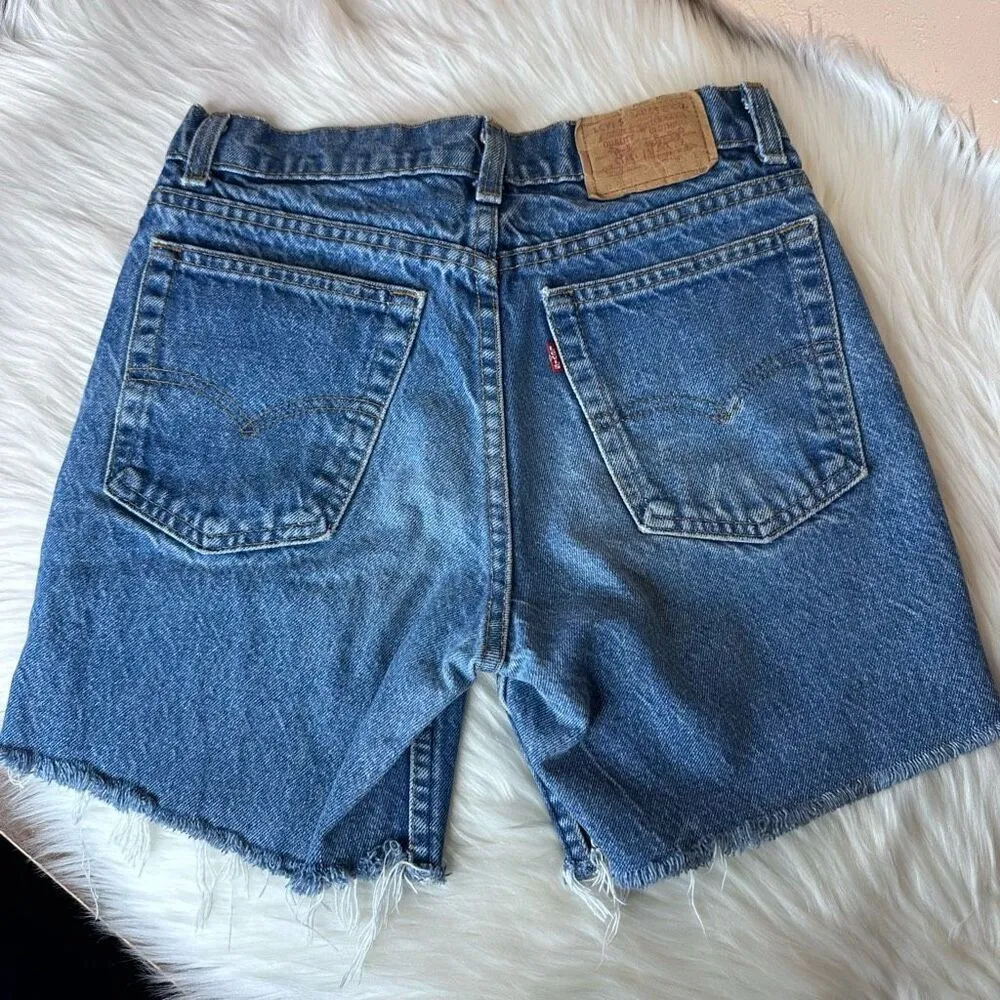 Levi’s Vintage Cut Off Jean Shorts Size Small - Image 3