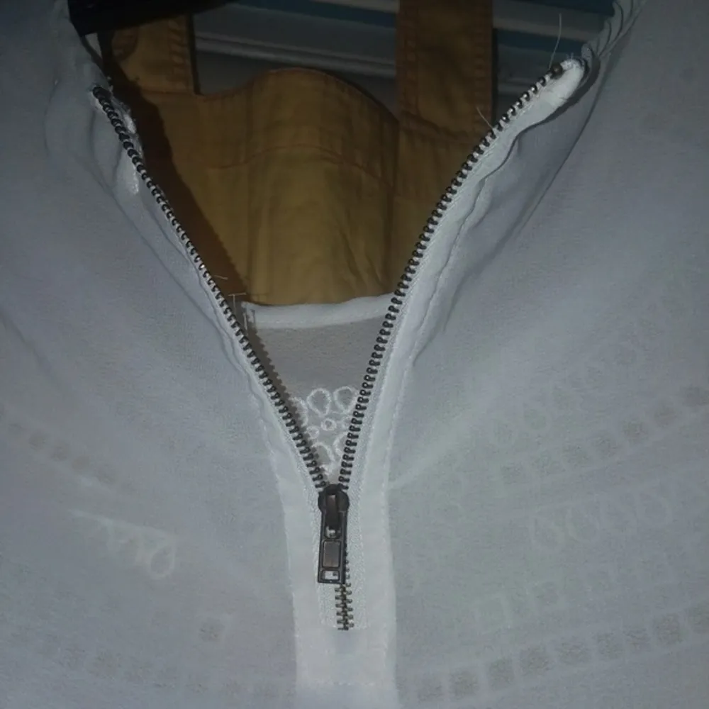 XS Dressy see through top - Image 5