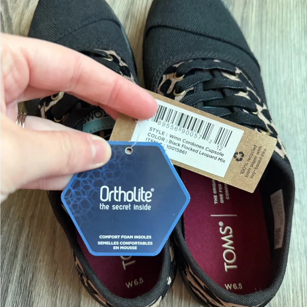 Tom’s sneakers - Image 6