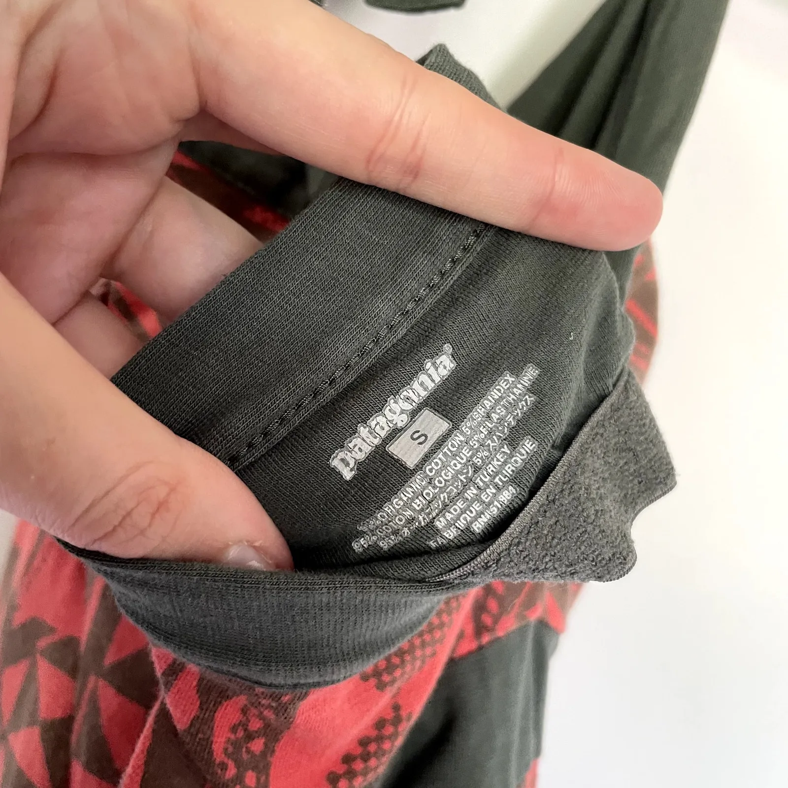 Patagonia orange green halter neck athletic dress v-neck women's size small - Image 5