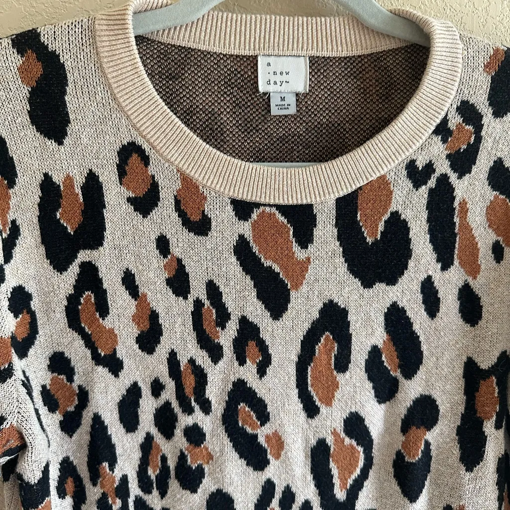 A New Day Animal Print Sweater Women’s M Crewneck Tan Beige Soft Knit Pullover - Image 5