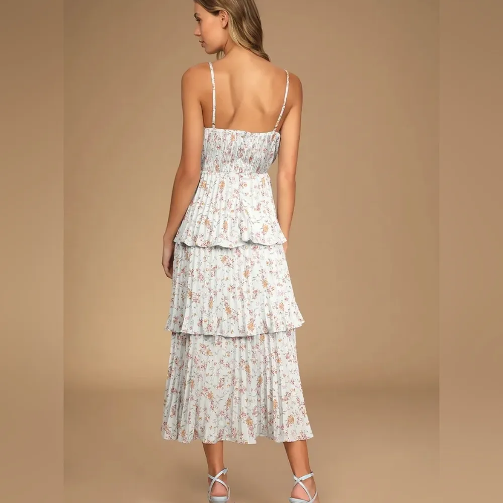 NWT Lulus Cascading Crush Pale Blue Floral Print Tiered Bustier Midi Dress Sz L - Image 4