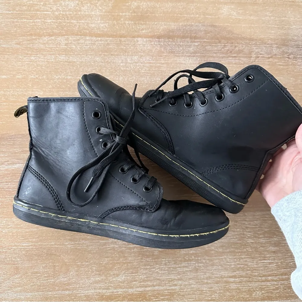 Doc Martens Shoreditch Lace Up Boots - Image 10