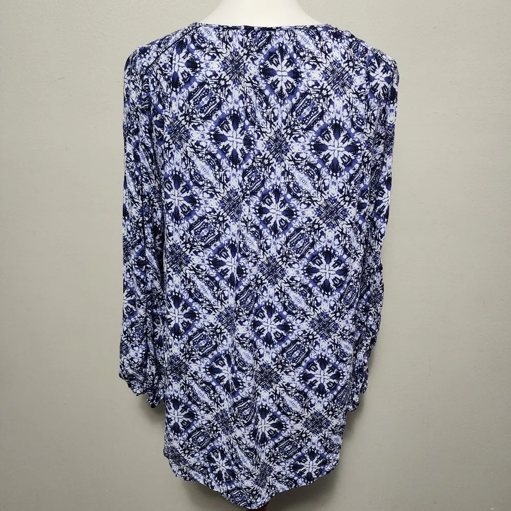 Lucky Brand Blue Batik Mosaic Peasant Blouse Size Medium - Image 7