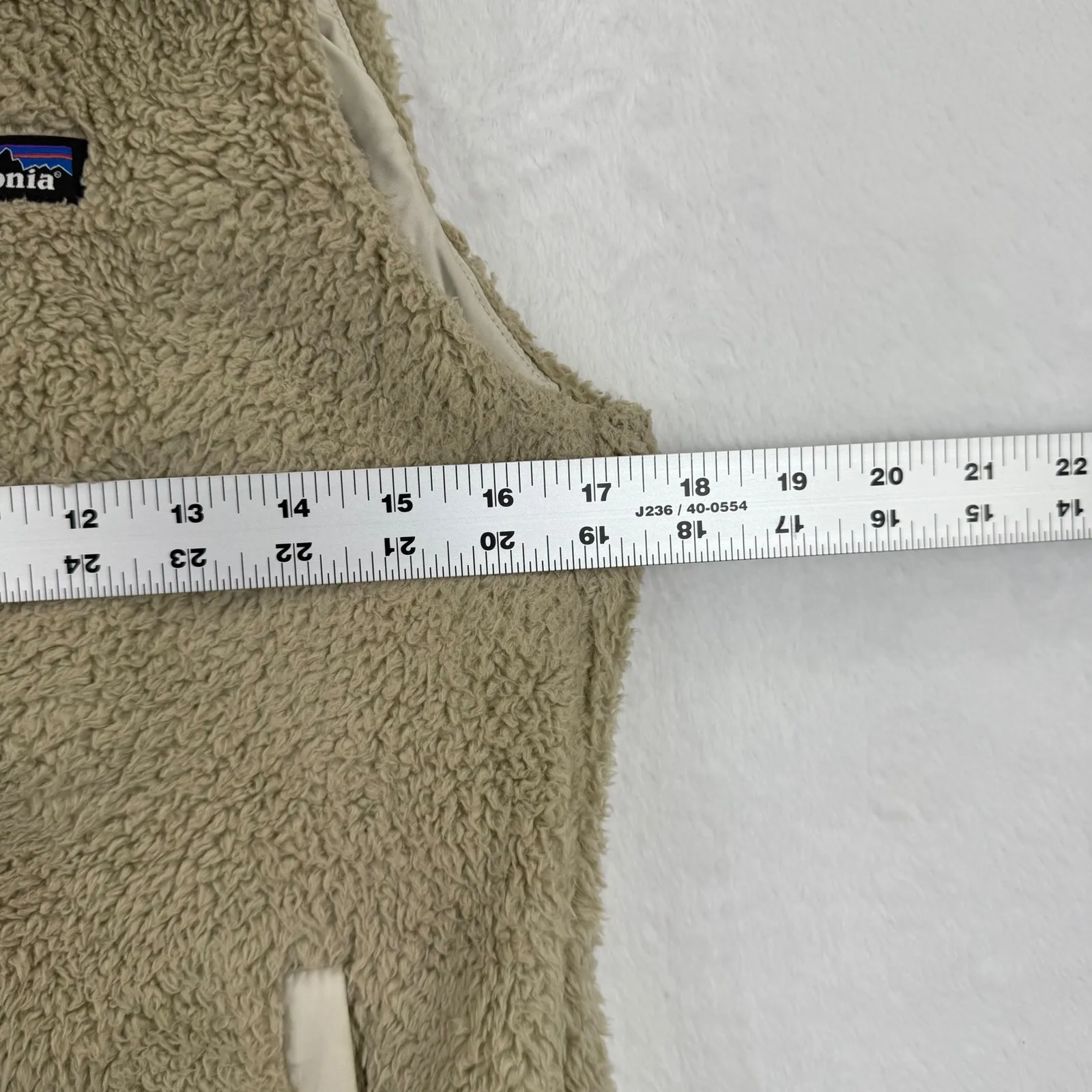 Patagonia Women's Medium Better Sweater Fleece Vest Full Zip‎ Sleeveless - Image 3