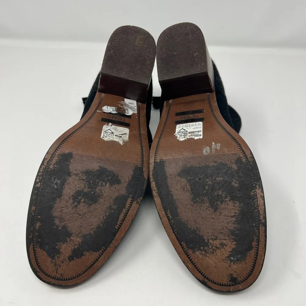 Toms Women's Black Suede Ankle Boots Size 9 Tassel Accent - Image 11