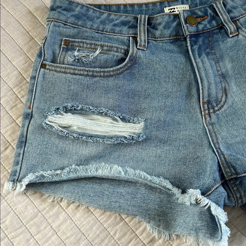 Billabong sail away med wash cotton distressed, cut off denim jean shorts 27” - Image 7
