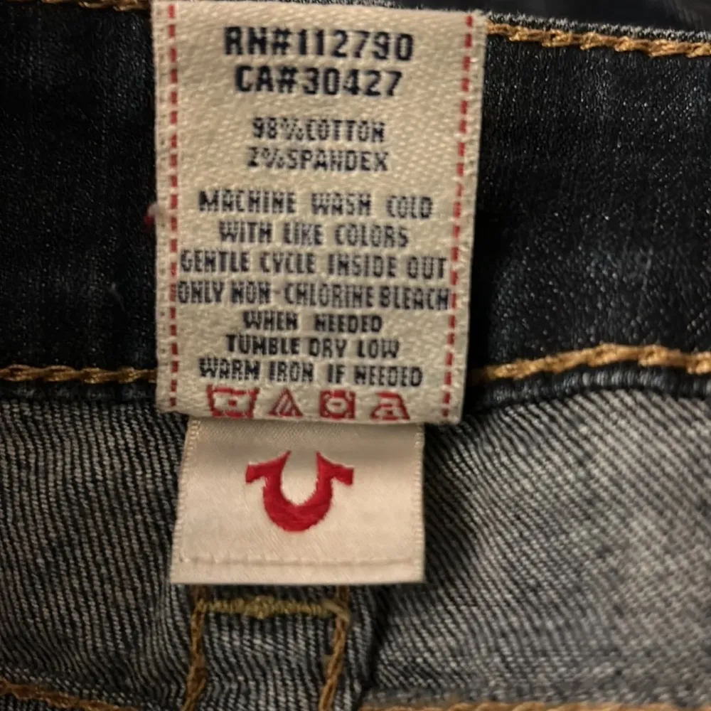 True Religion Dark wash jeans - Flare - Size 25 - Image 8