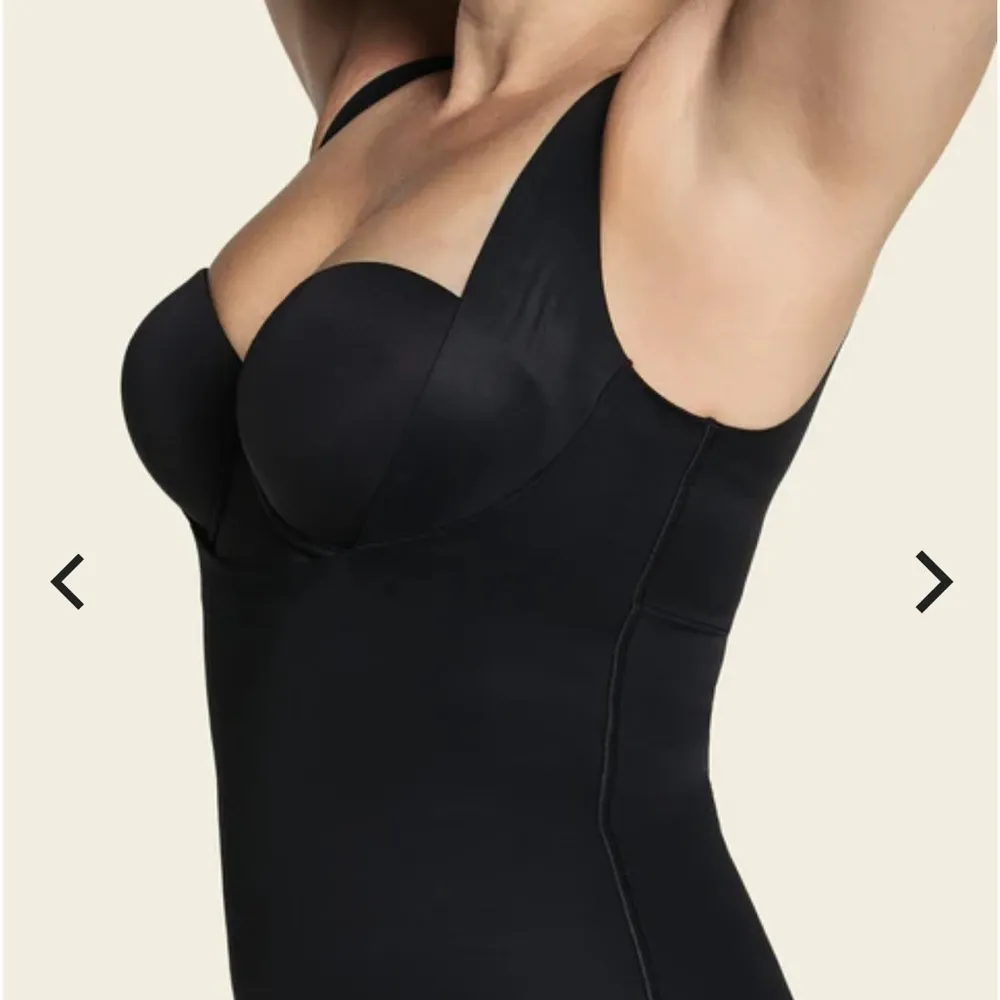 SmartCore Plunge Back Classic Sculpting Body Shaper - Image 3
