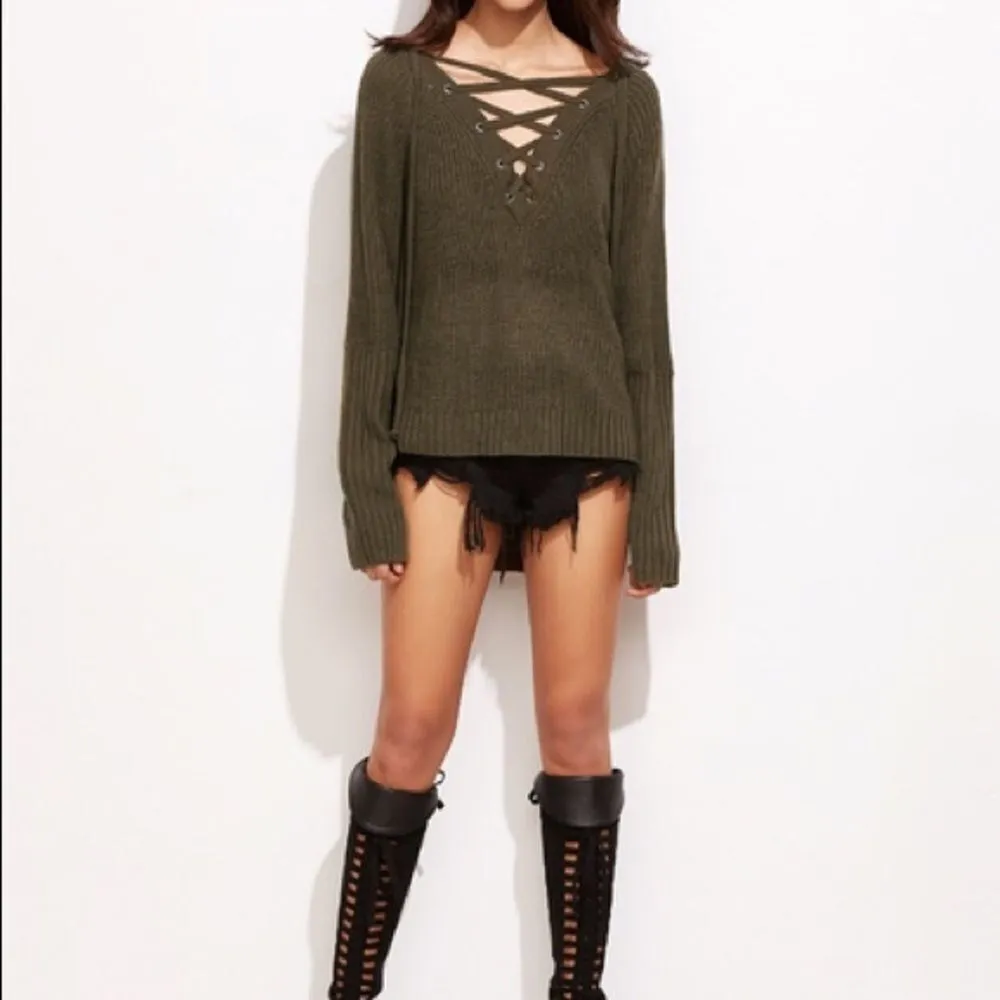 ✨HP✨Dark Green Eyelet Lace Up High Low Sweater✨ Green Size M - Image 6