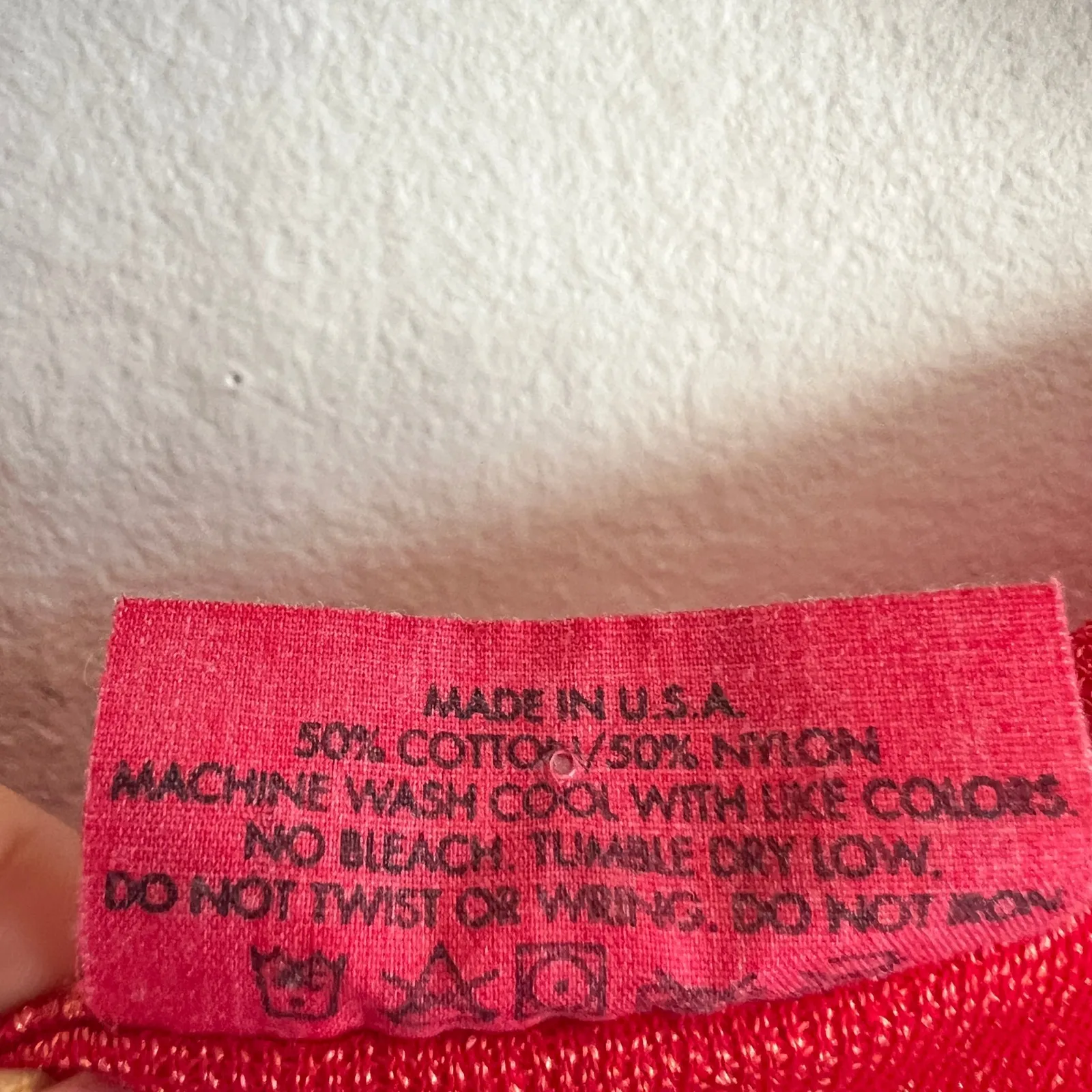 Michael Stars V Neck T Shirt Vintage Y2K 2000s Glam Indie Sleaze Red Small - Image 4