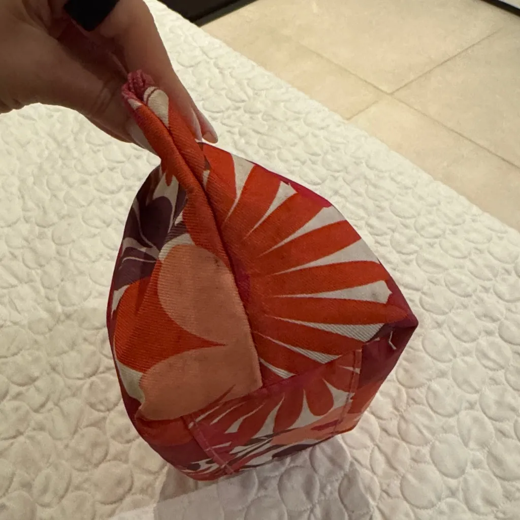 Clinique Floral Pink and Orange Women's toiletries makeup bag - Image 5