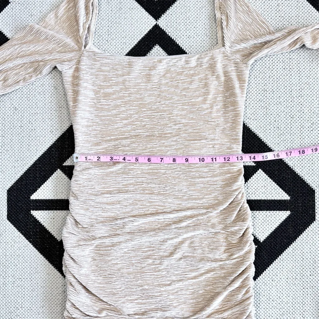 Lucy In The Sky Carmen Ribbed Velvet Bell Sleeve Mini Dress in Champagne Large - Image 7