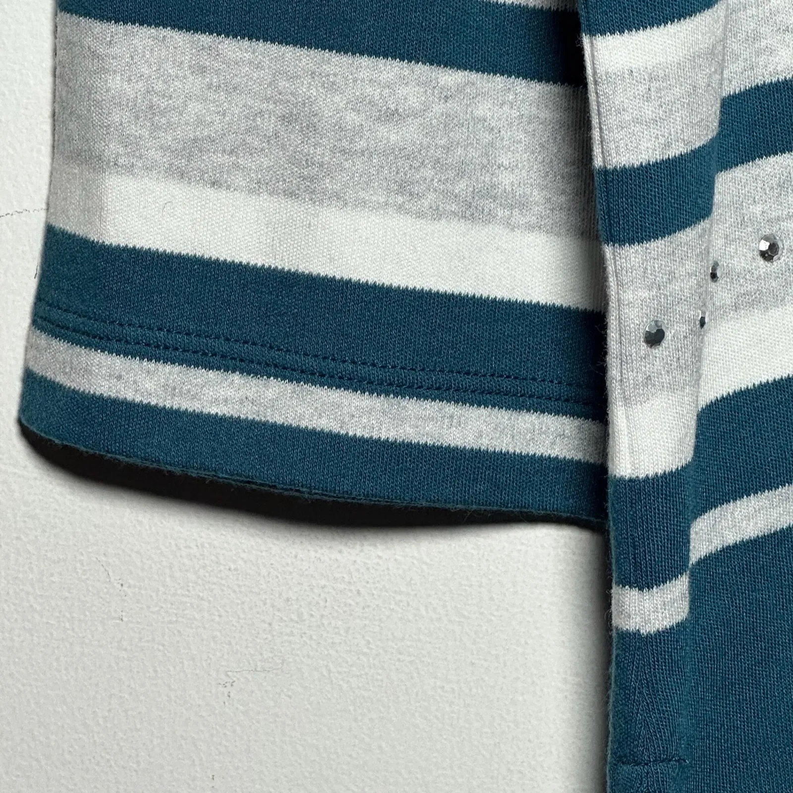 Alfred Dunner Striped 3/4 Sleeve V Neck Top Stud Embellished Women's Size Small - Image 9